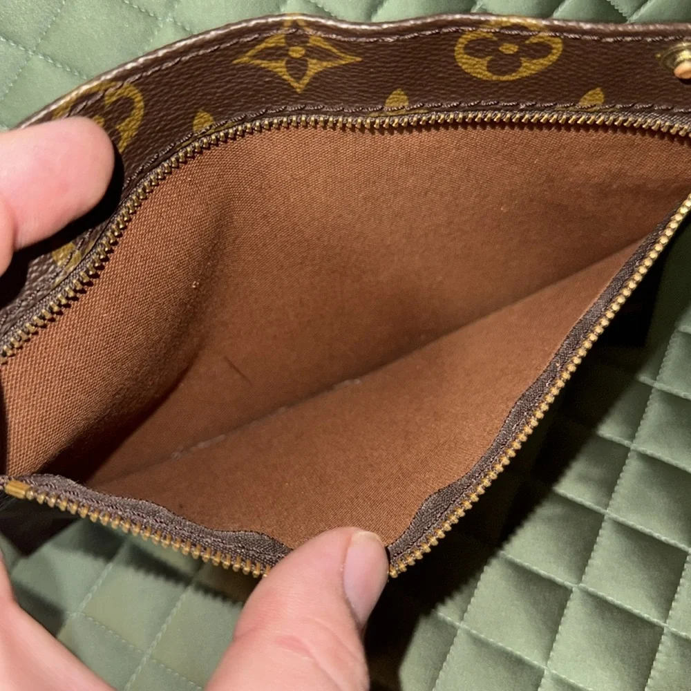 Louis Vuitton Monogram Randonnee GM snap pocket Clutch